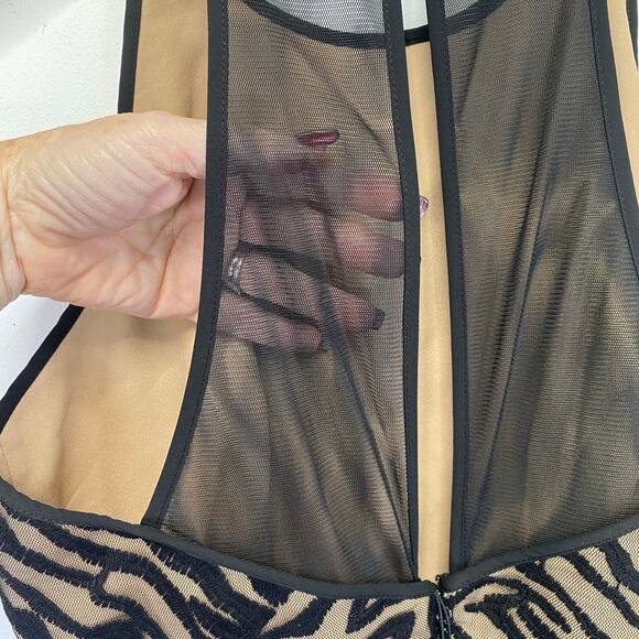BCBG Black Sheer Mesh Zebra Top Sz 10 Embroidered Peplum Asymmetrical Animal - Picture 3 of 11